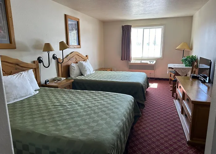 Columbine Inn And Suites